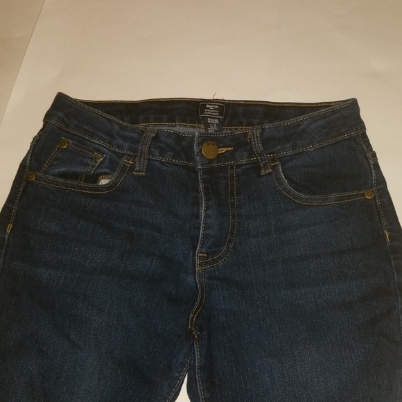 Jeans - Picture 2 of 3